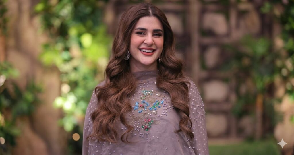 Kubra Khan biography